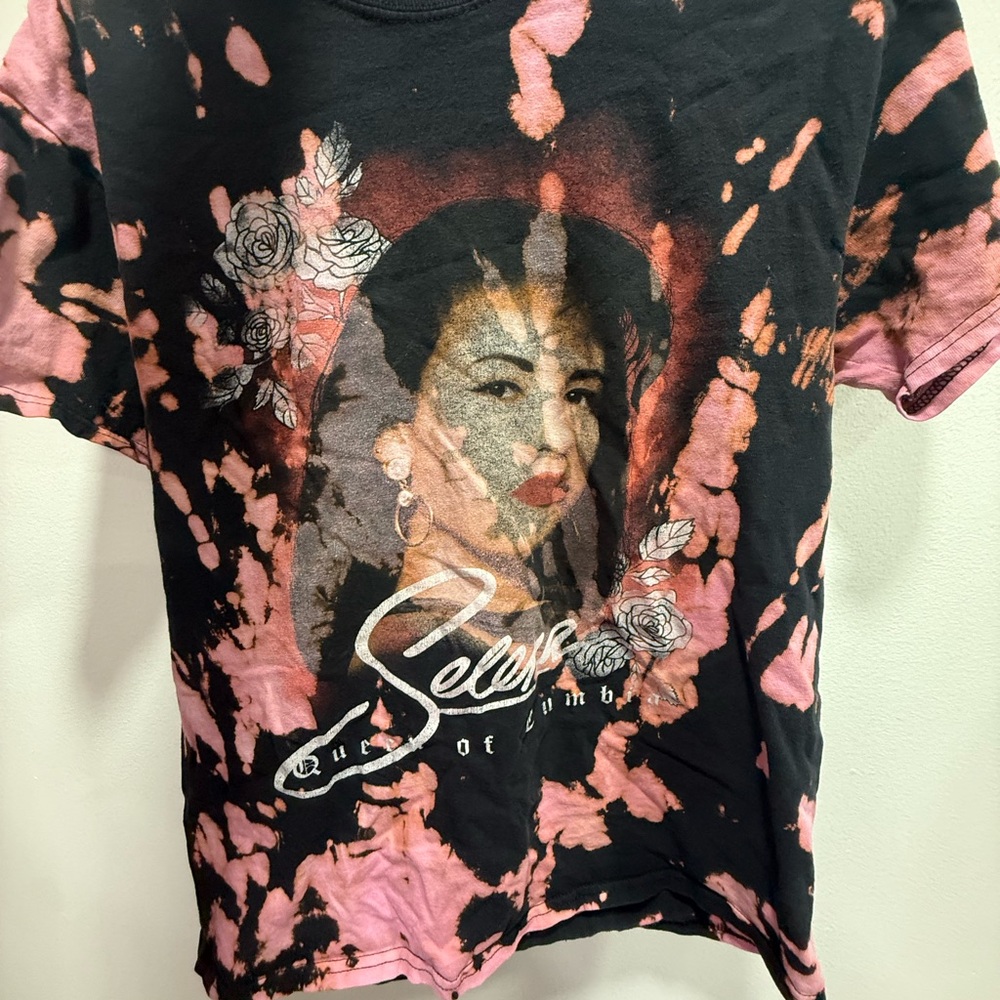 Black and Pink Selena Graphic T-Shirt